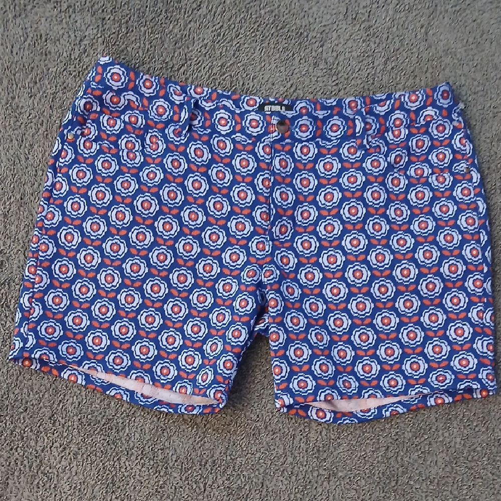 Stylish Blue and Red Patterned Men Shorts